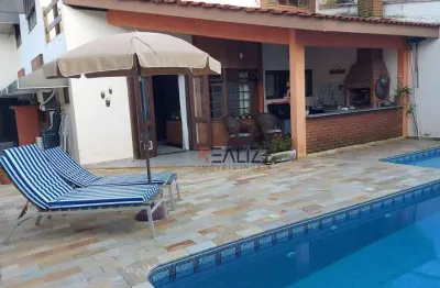 Casa próximo da praia com 3 dormitórios à venda, 219 m² por R$ 1.065.000 - Cibratel - Itanhaém/SP