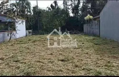 Terreno limpo a apenas 400 metros da praia pronto para construir