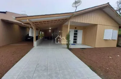 Casa de madeira com 3 dormitórios, apenas 400 metros do mar, localizado no balneário jardim pérola do atlântico em itapoa/sc.