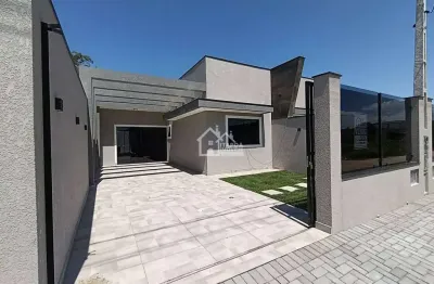 Casa com piscina alto padrão de acabamento no balneário paese