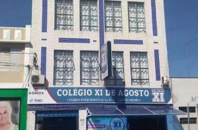 Prédio com 961 m² área const. ideal para escolas venda por r$ 1.800.000  centro - tatuí/sp