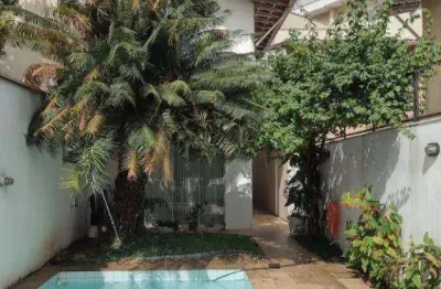 Sobrado a 500 m do metrô santos-imigrantes,  3 dorms/3gars/piscina