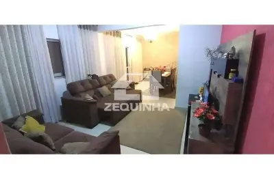 Casa em condomínio fechado com 3 quartos à venda na Chácara São João, São Paulo 