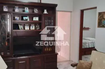 Casa com 3 quartos à venda no Jardim Elvira, Osasco 