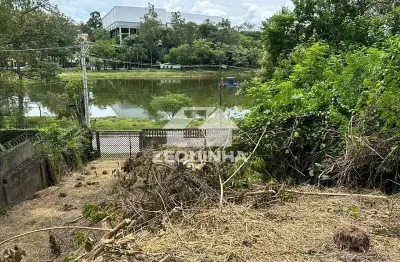Terreno à venda no Três Montanhas, Osasco 