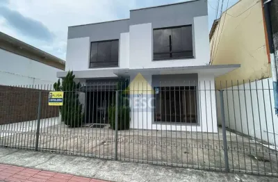 Casa para aluguel anual comercial no centro de balneário camboriú
