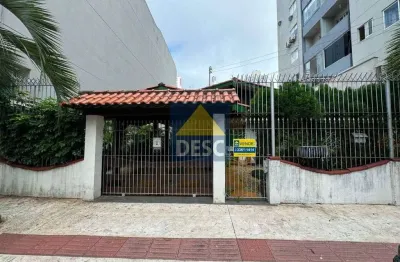 Casa de 03 dormitórios à venda no centro de balneário camboriú