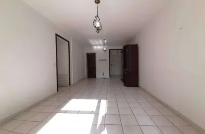 Apartamento quadra mar à venda no edifício cristina