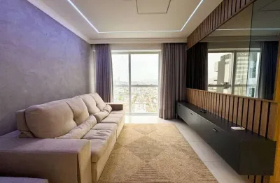 Apartamento mobiliado e decorado à venda no edifício royalton residence