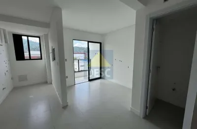 Apartamento duplex na planta com 01 dormitório no bairro dos estados em balneário camboriú