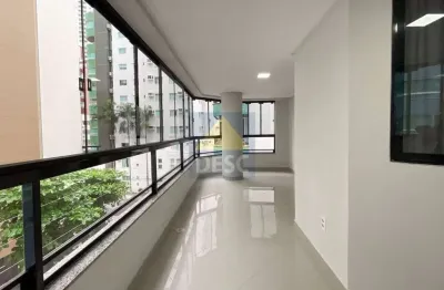 Apartamento quadra mar com 3 quartos à venda no edifício baia azul em balneário camboriú