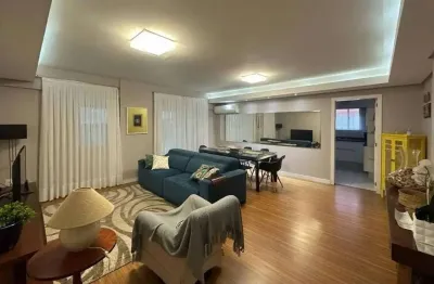 Apartamento à venda com três dormitórios no ed. adolfo blaese em balneário camboriú