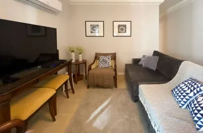 Apartamento mobiliado quadra mar para locação anual no ed. vinhedos em balneário camboriú