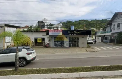 Terreno à venda com 784m² na av. do estado em balneário camboriú