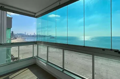 Apartamento frente mar mobiliado com duas suítes à venda no ed. guanabara em balneário camboriú