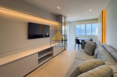 Apartamento frente mar mobiliado com dois dormitórios à venda no ed. residencial alice em balneário camboriú