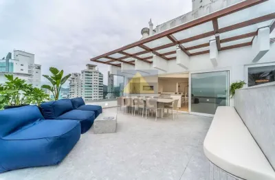 Cobertura duplex mobiliada frente mar com 5 suítes à venda no ed. theiss heim em balneário camboriú