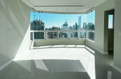 Apartamento com 4 dormitórios para locação no ed. torre esmeralda em balneário camboriú