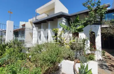 Casa com 3 quartos à venda na rua irene capponi santiago, 178, cristo redentor, porto alegre por r$ 1.420.000