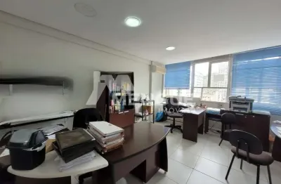 Sala comercial com 3 salas à venda na praça osvaldo cruz, 15, centro histórico, porto alegre por r$ 130.000