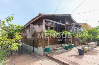 Casa com 2 quartos à venda na rua barão de itaqui, 130, jardim são pedro, porto alegre por r$ 500.000