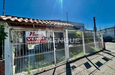 Casa com 2 quartos à venda na vinte um de abril, 202, sarandi, porto alegre por r$ 425.000