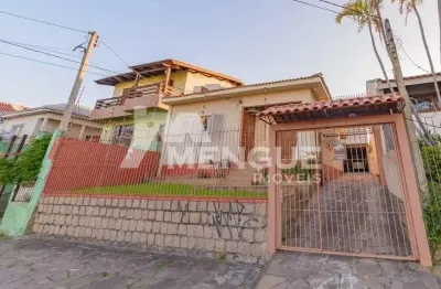 Casa com 3 quartos à venda na avenida benno mentz, 1707, vila ipiranga, porto alegre por r$ 499.000