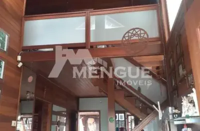 Casa com 3 quartos à venda na rua fernando strehlau, 235, jardim itu sabará, porto alegre por r$ 530.000