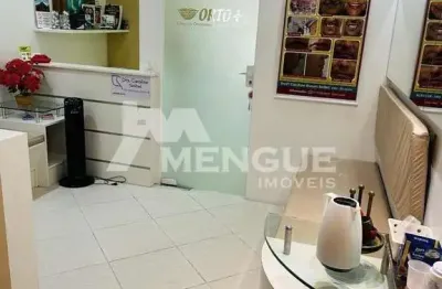 Sala comercial com 1 sala à venda na rua itapeva, 90, passo da areia, porto alegre por r$ 280.000