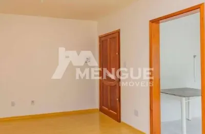 Apartamento com 2 quartos à venda na rua cipó, 871, passo da areia, porto alegre por r$ 230.000