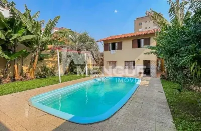 Casa com 4 quartos à venda na rua fernando cortez, 476, cristo redentor, porto alegre por r$ 1.170.000