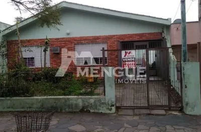 Casa com 3 quartos à venda na rua major hércules gomes limeira, 126, são sebastião, porto alegre por r$ 595.000