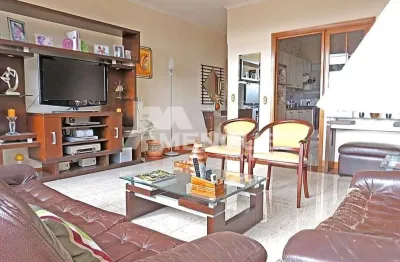 Apartamento com 3 quartos à venda na Avenida Protásio Alves, 3866, Petrópolis, Porto Alegre por R$ 550.000
