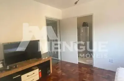 Apartamento com 1 quarto à venda na rua doutor dário de bittencourt, 305, vila ipiranga, porto alegre por r$ 240.000