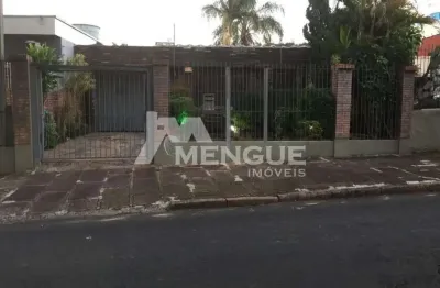 Casa com 2 quartos à venda na rua presidente juarez, 455, são sebastião, porto alegre por r$ 790.000