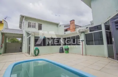 Casa com 4 quartos à venda na parque dos nativos, 383, vila ipiranga, porto alegre por r$ 1.270.000