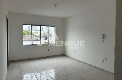 Sala comercial com 1 sala para alugar na avenida do forte, 1343, vila ipiranga, porto alegre por r$ 600