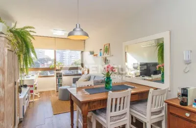 Apartamento com 1 quarto à venda na rua doutor joão simplício alves de carvalho, 371, vila ipiranga, porto alegre por r$ 380.000