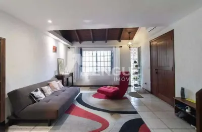 Casa com 3 quartos para alugar na rua coronel villagran cabrita, 265, partenon, porto alegre por r$ 4.460