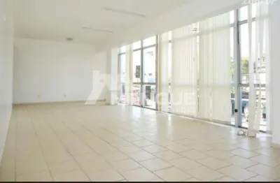 Sala comercial com 1 sala para alugar na avenida são pedro, 844, são geraldo, porto alegre por r$ 1.100