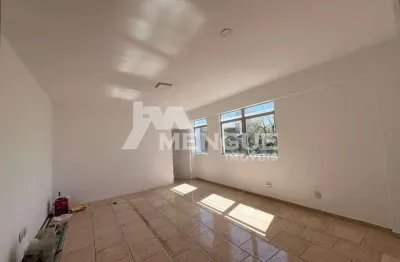 Sala comercial com 1 sala para alugar na avenida são pedro, 844, são geraldo, porto alegre por r$ 800