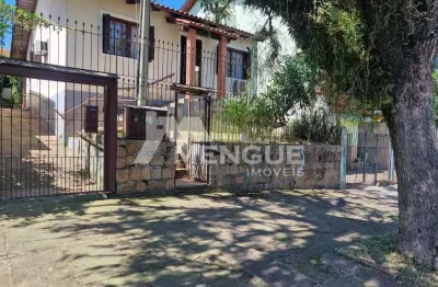 Casa com 3 quartos à venda na Rua José Juliano, 85, São Sebastião, Porto Alegre por R$ 480.000