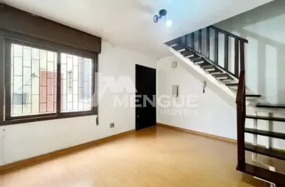 Cobertura com 4 quartos para alugar na rua portugal, 639, são joão, porto alegre por r$ 3.875