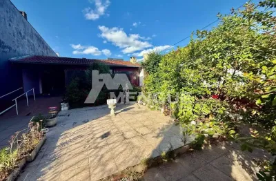 Casa com 2 quartos à venda na avenida salvador leão, 148, sarandi, porto alegre por r$ 639.000