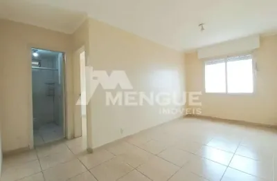 Apartamento com 1 quarto à venda na rua gaston englert, 675, vila ipiranga, porto alegre por r$ 229.000