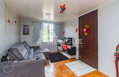 Casa com 3 quartos para alugar na avenida brino, 409, santa maria goretti, porto alegre por r$ 3.500