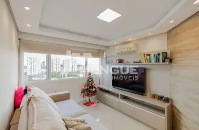 Apartamento com 2 quartos à venda na Rua Roque Calage, 388, Passo da Areia, Porto Alegre por R$ 600.000