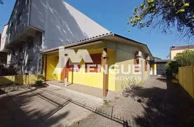 Casa com 3 quartos para alugar na Avenida Alcides Maia, 562, Sarandi, Porto Alegre por R$ 2.850