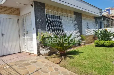 Casa com 3 quartos à venda na rua leite de castro, 185, jardim itu sabará, porto alegre por r$ 860.000