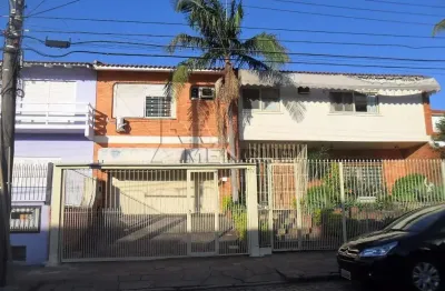 Casa com 3 quartos à venda na rua assunção, 195, jardim lindóia, porto alegre por r$ 2.000.000